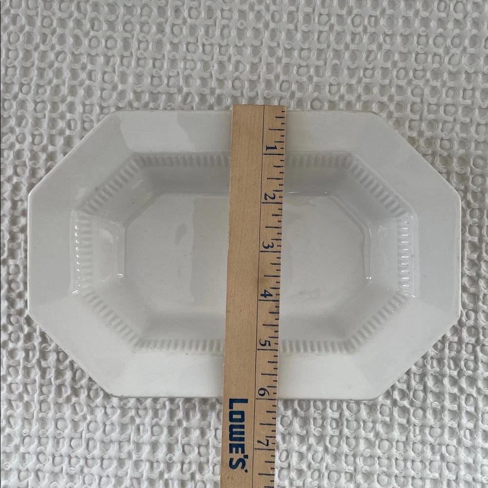 INDEPENDENCE IRONSTONE Vintage White Farmhouse Vegetable Serving Dish 9” x 6”